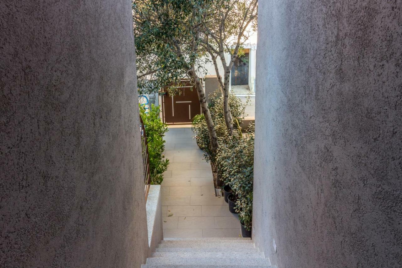 Petra Sarda Apartment San Pantaleo Bagian luar foto