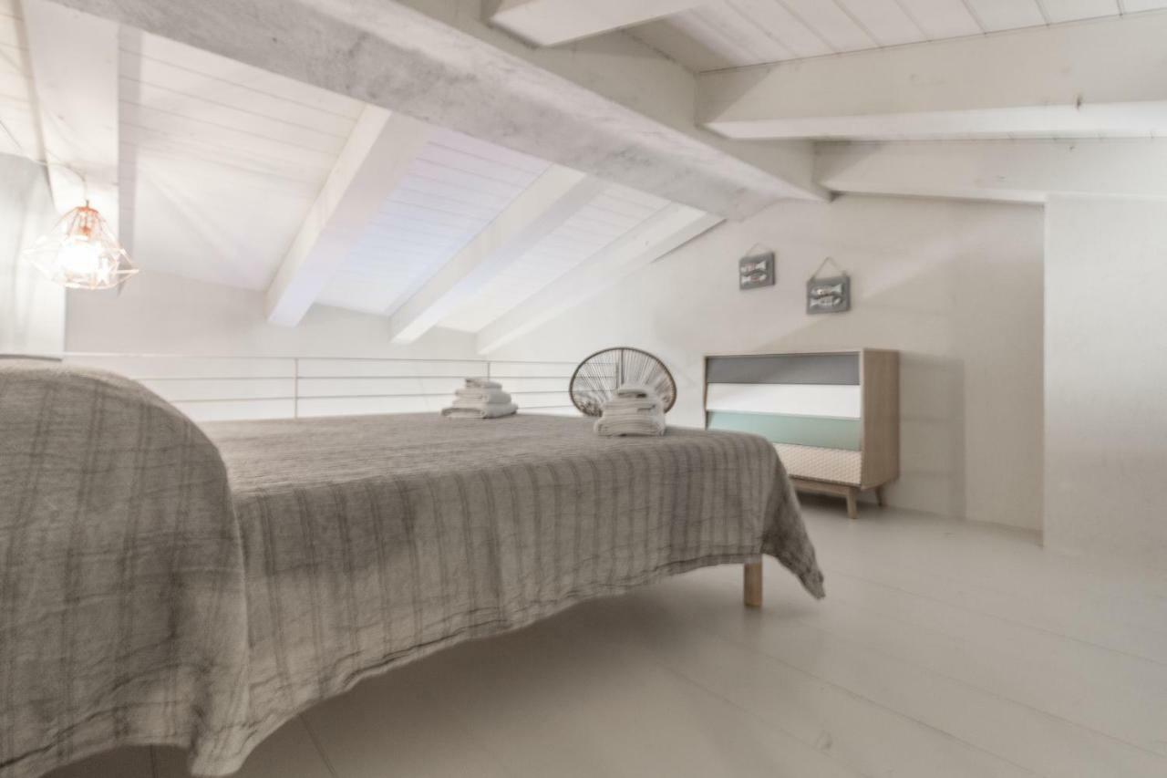 Petra Sarda Apartment San Pantaleo Bagian luar foto
