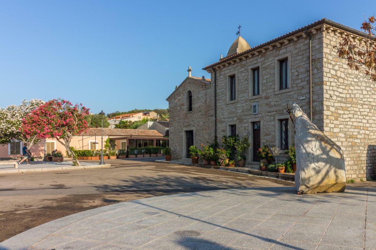 Petra Sarda Apartment San Pantaleo Bagian luar foto
